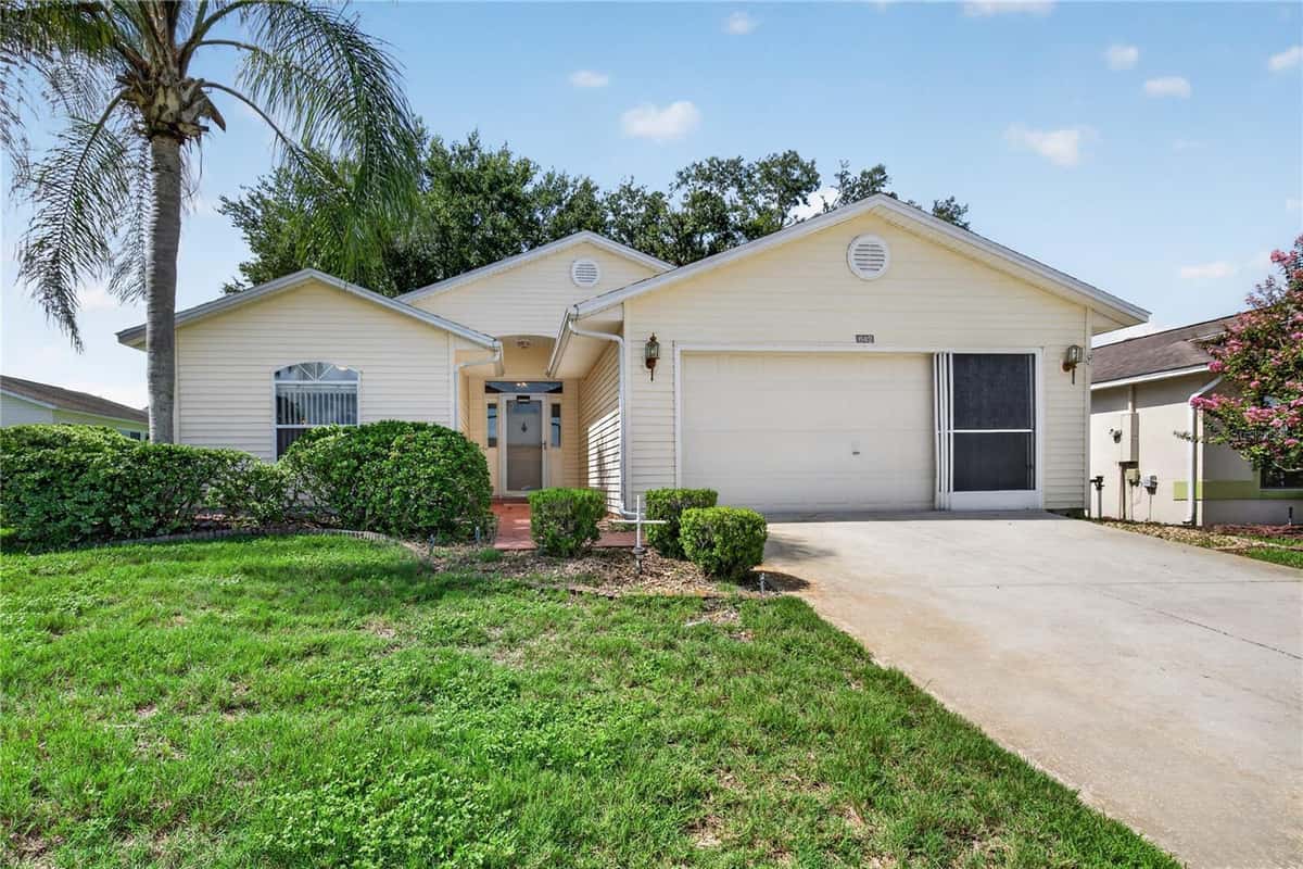 642 TIMBERCREST DRIVE