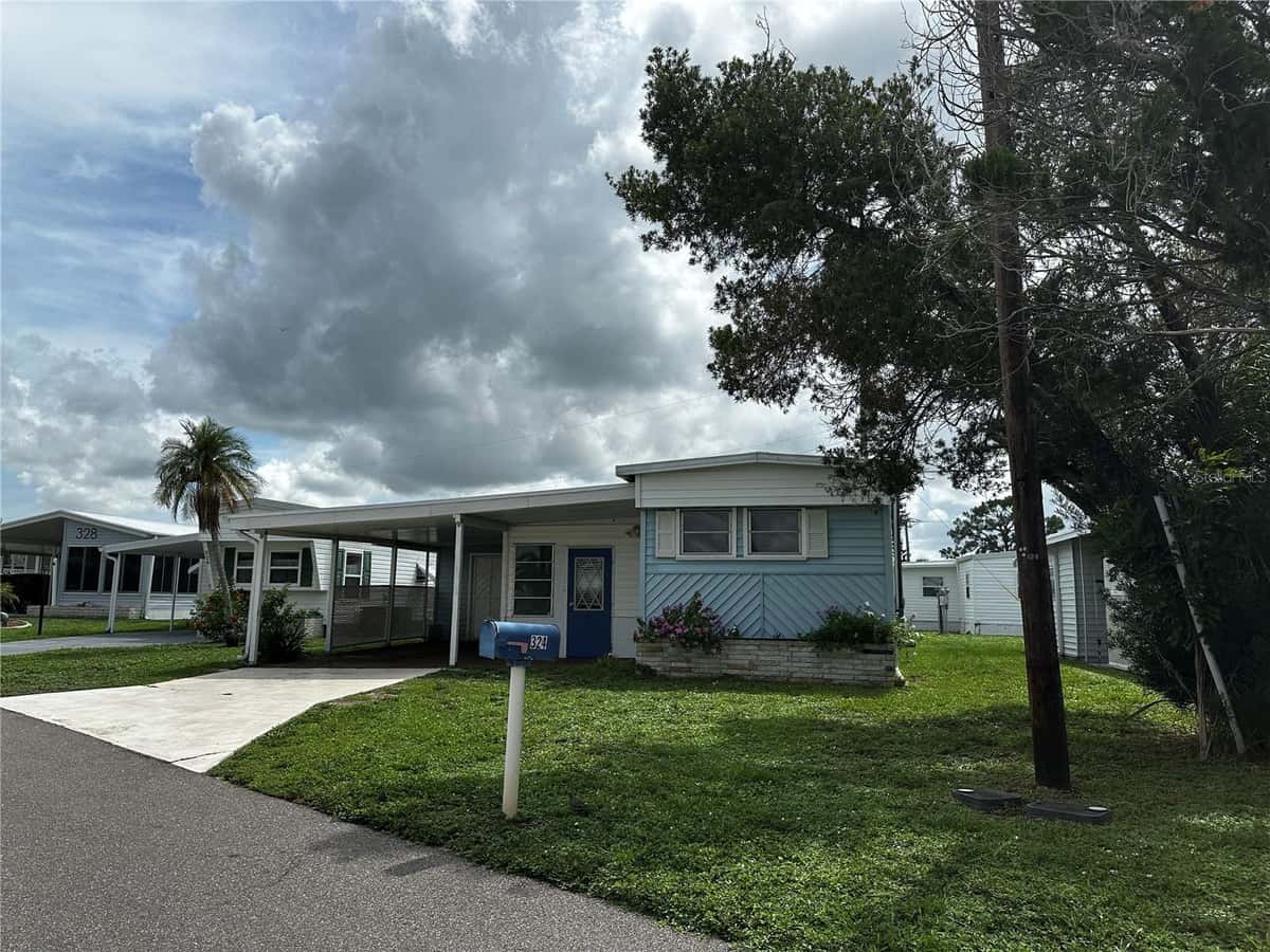 324 TRAILORAMA DRIVE