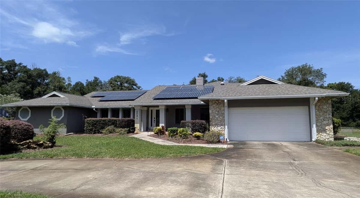 2041 CROWLEY CIRCLE