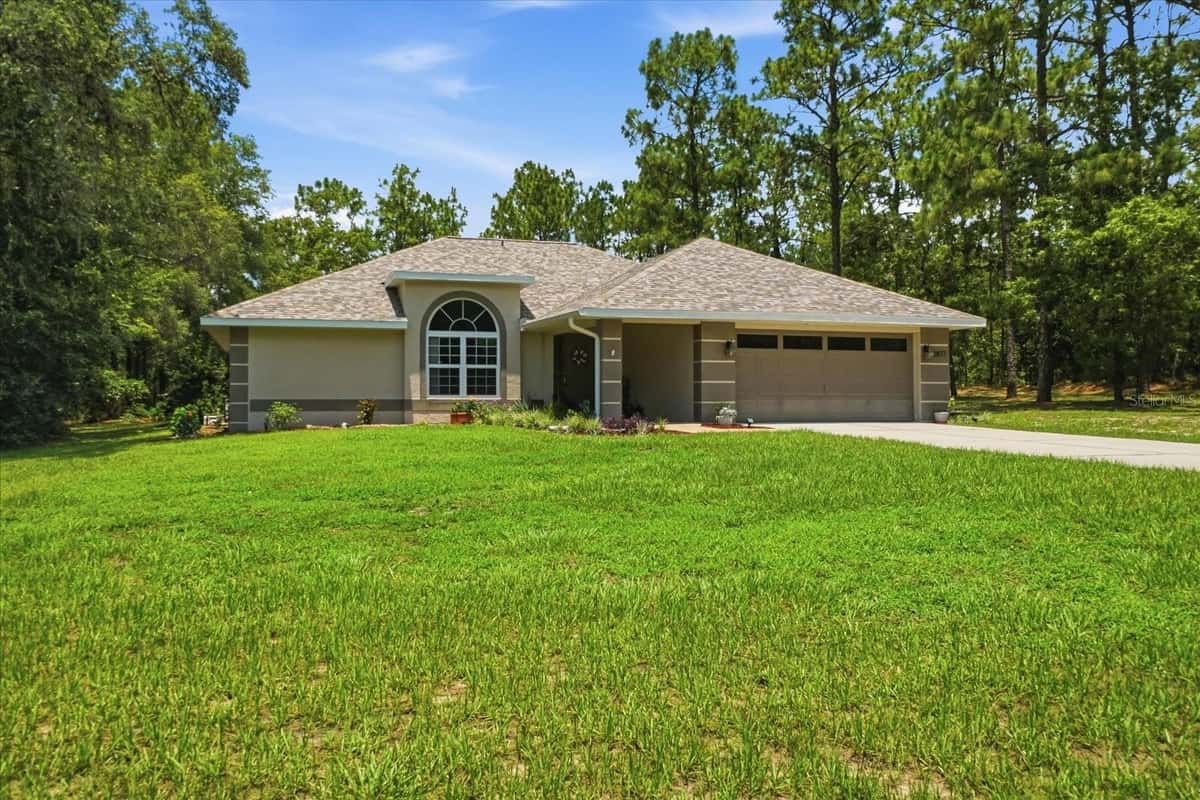 2877 AXELWOOD DRIVE