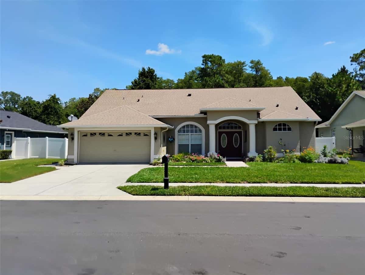12603 ROSELAND DRIVE