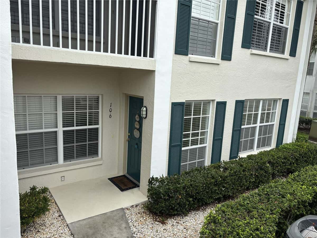 318 CLEARBROOK CIRCLE