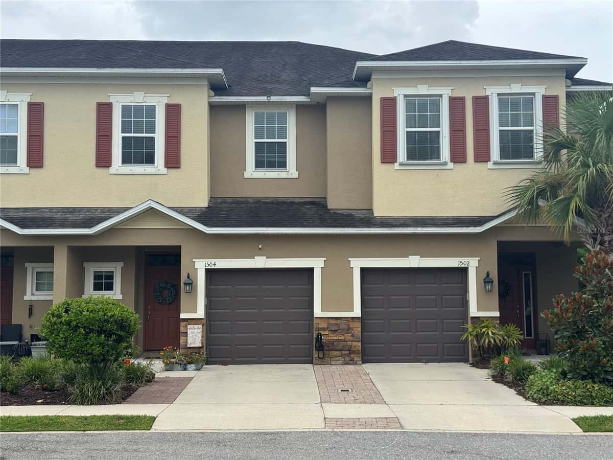 1504 MERLOT COURT