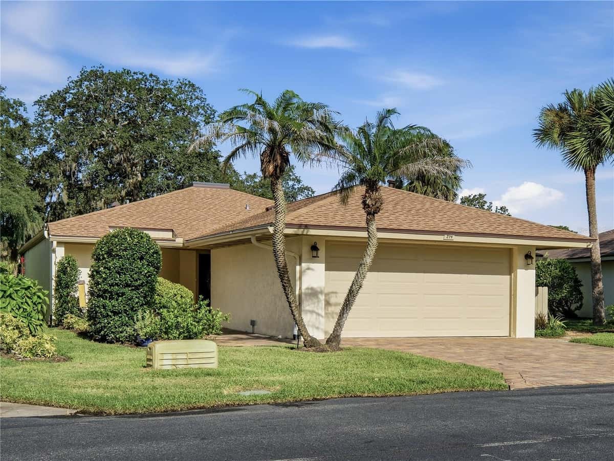 214 CANTERBURY CIRCLE