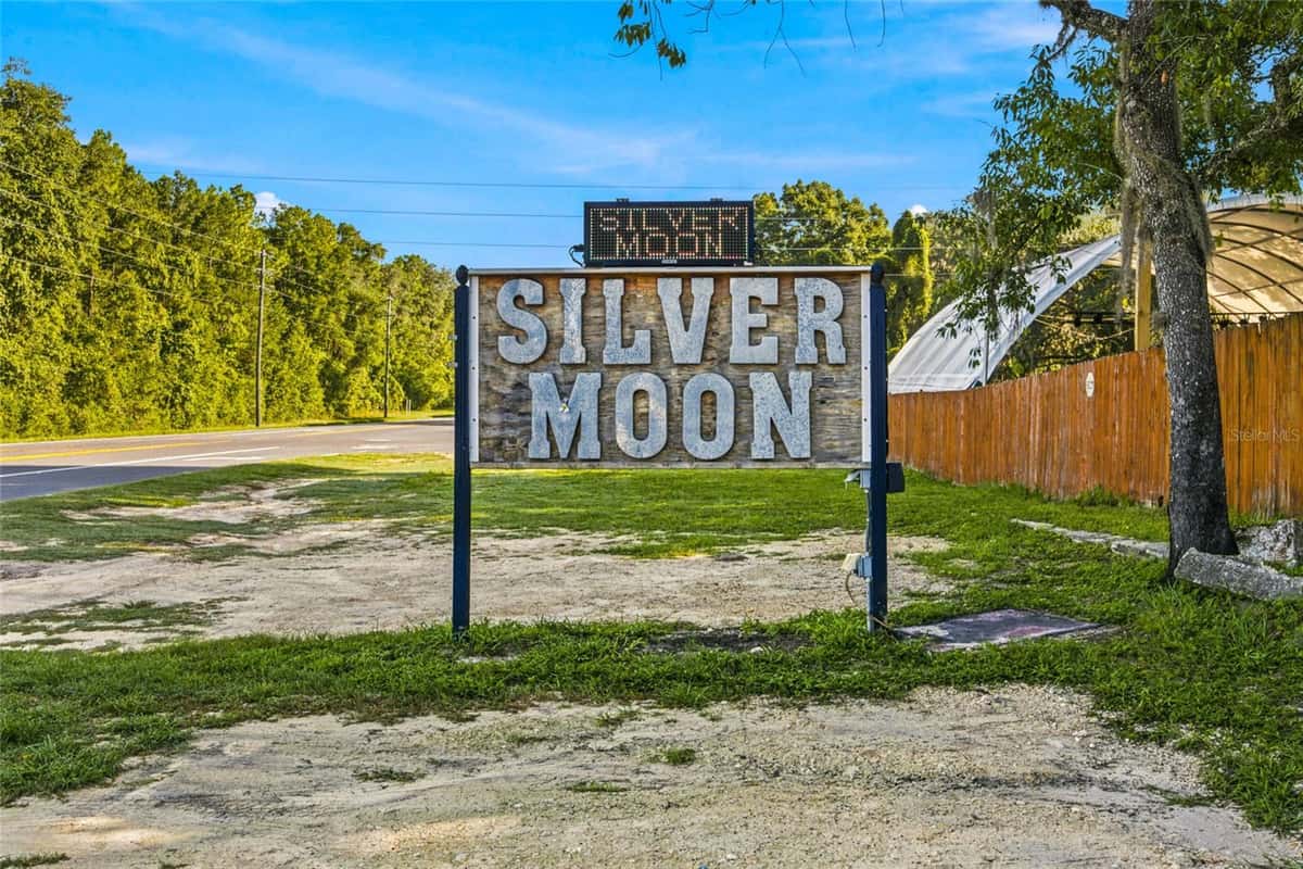 3025 US HIGHWAY 41
