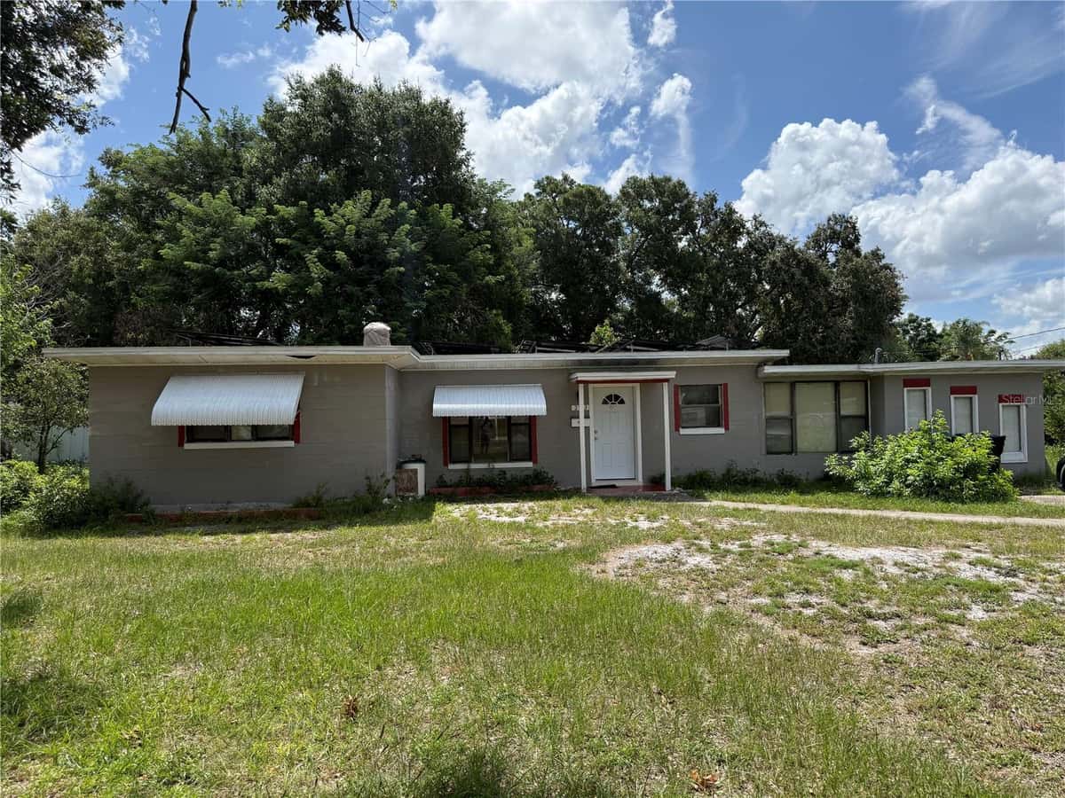 203 LANTANA DRIVE