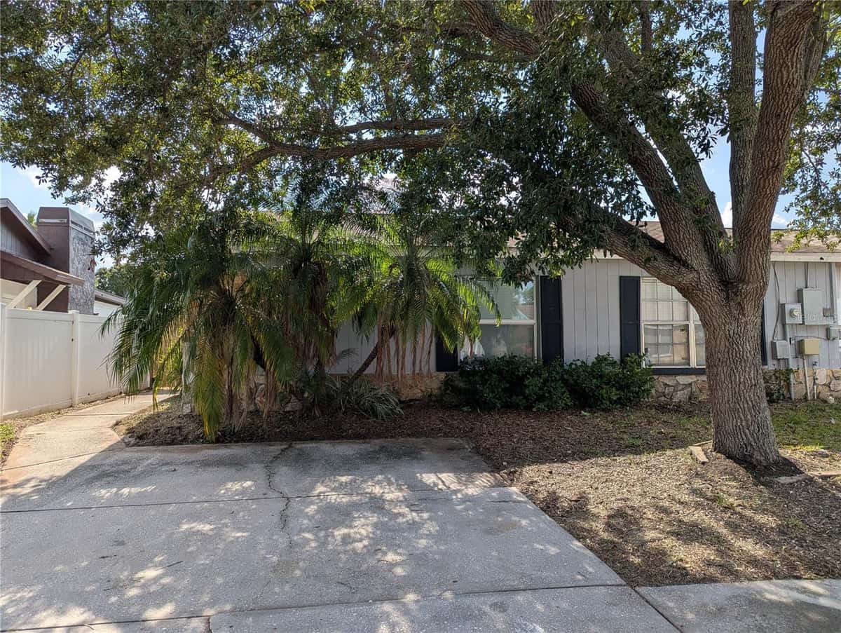 1209 MOHRLAKE DRIVE