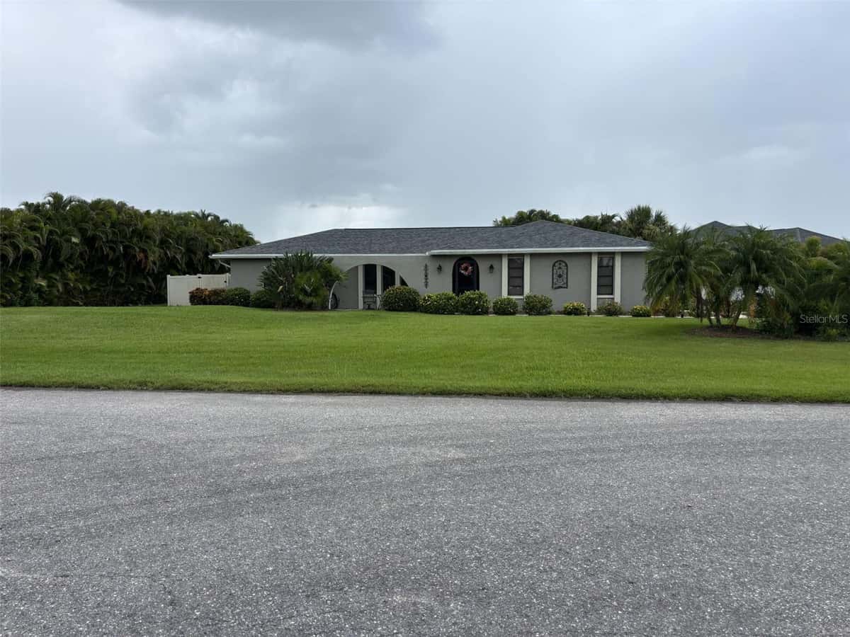 17071 WATERS EDGE CIRCLE