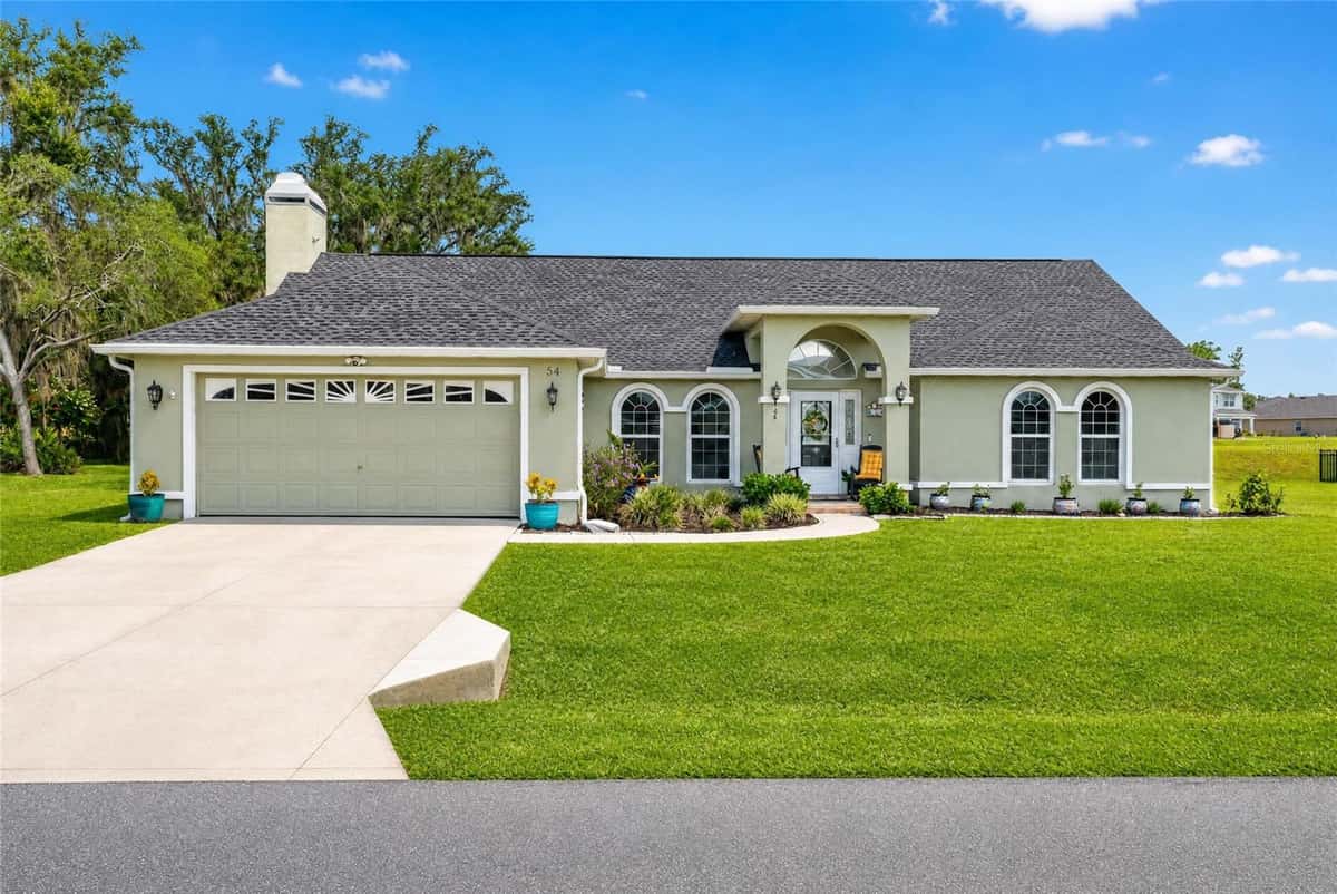 54 HICKORY LOOP