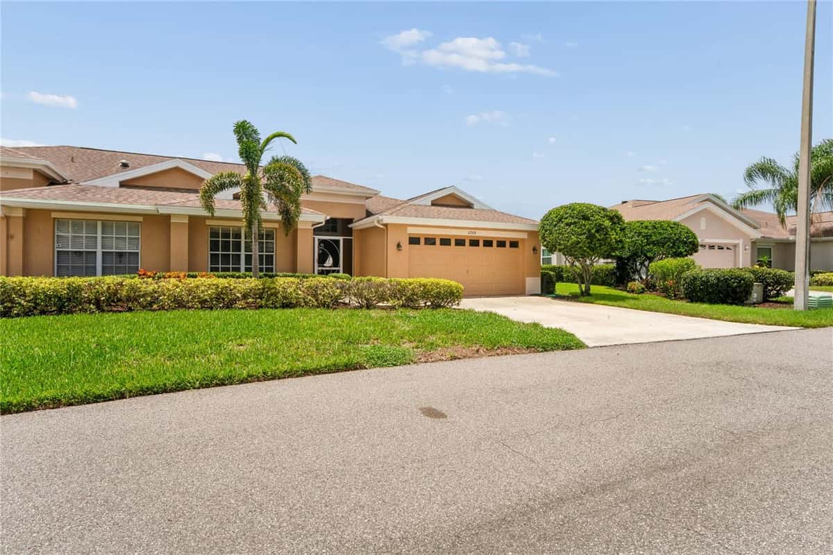 2208 WORTHINGTON GREENS DRIVE