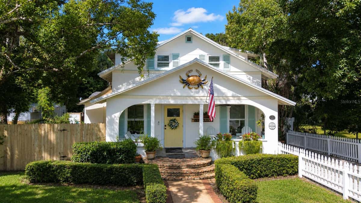 1112 PALMETTO STREET