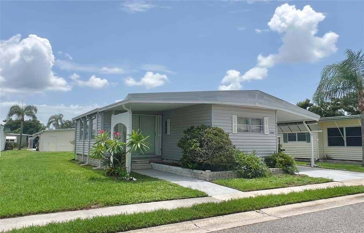 1100 BELCHER ROAD