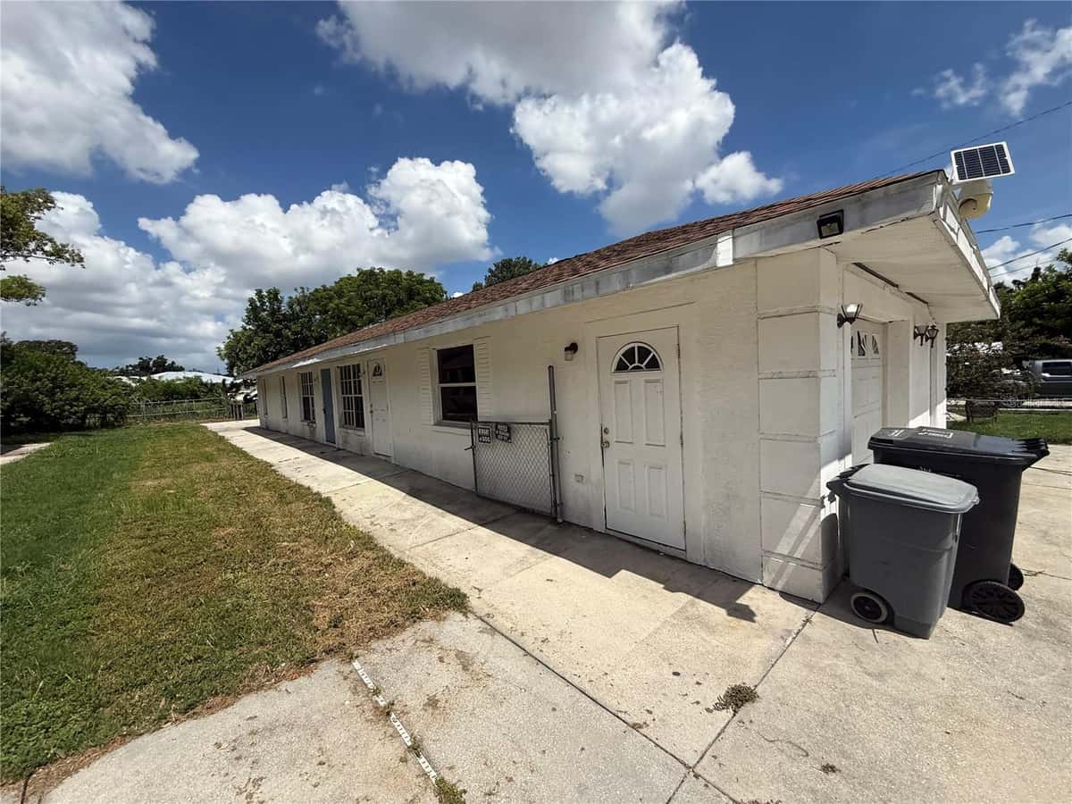 3124 11TH STREET COURT
