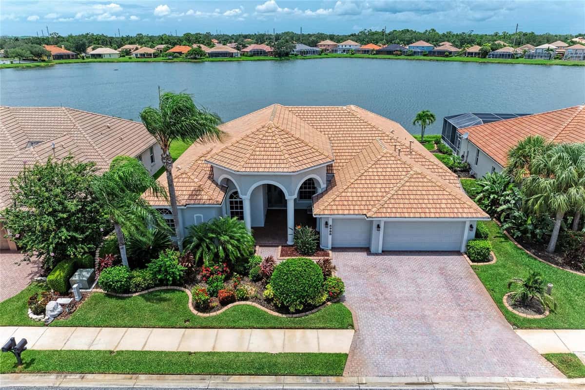 6988 74TH STREET CIRCLE