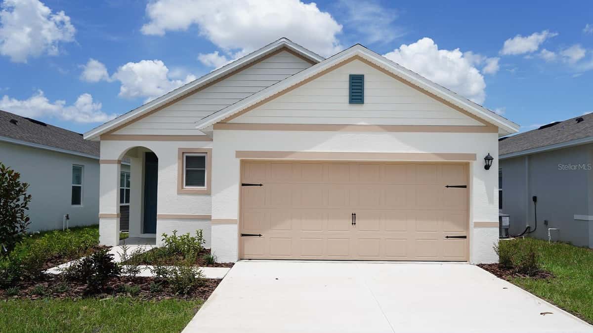 5584 TAVERNA LOOP