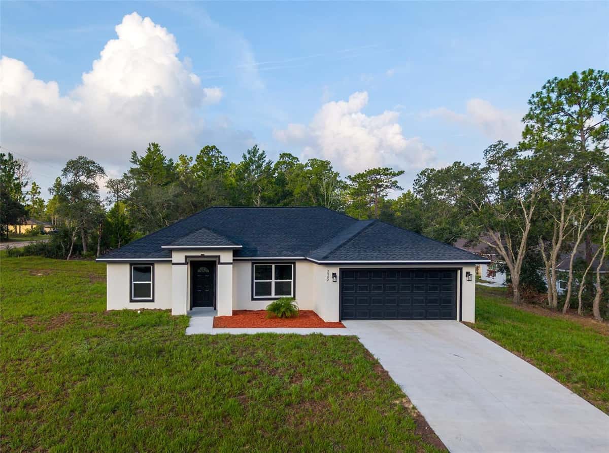 2902 EDISON PLACE