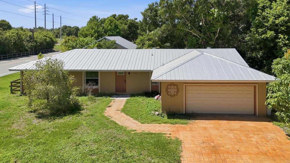 1700 SPOONBILL DRIVE