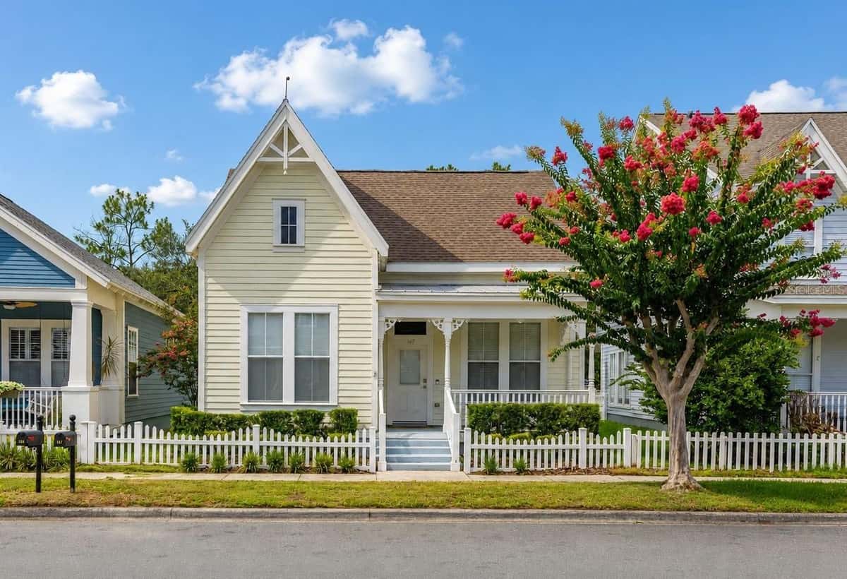 167 LONGVIEW AVENUE