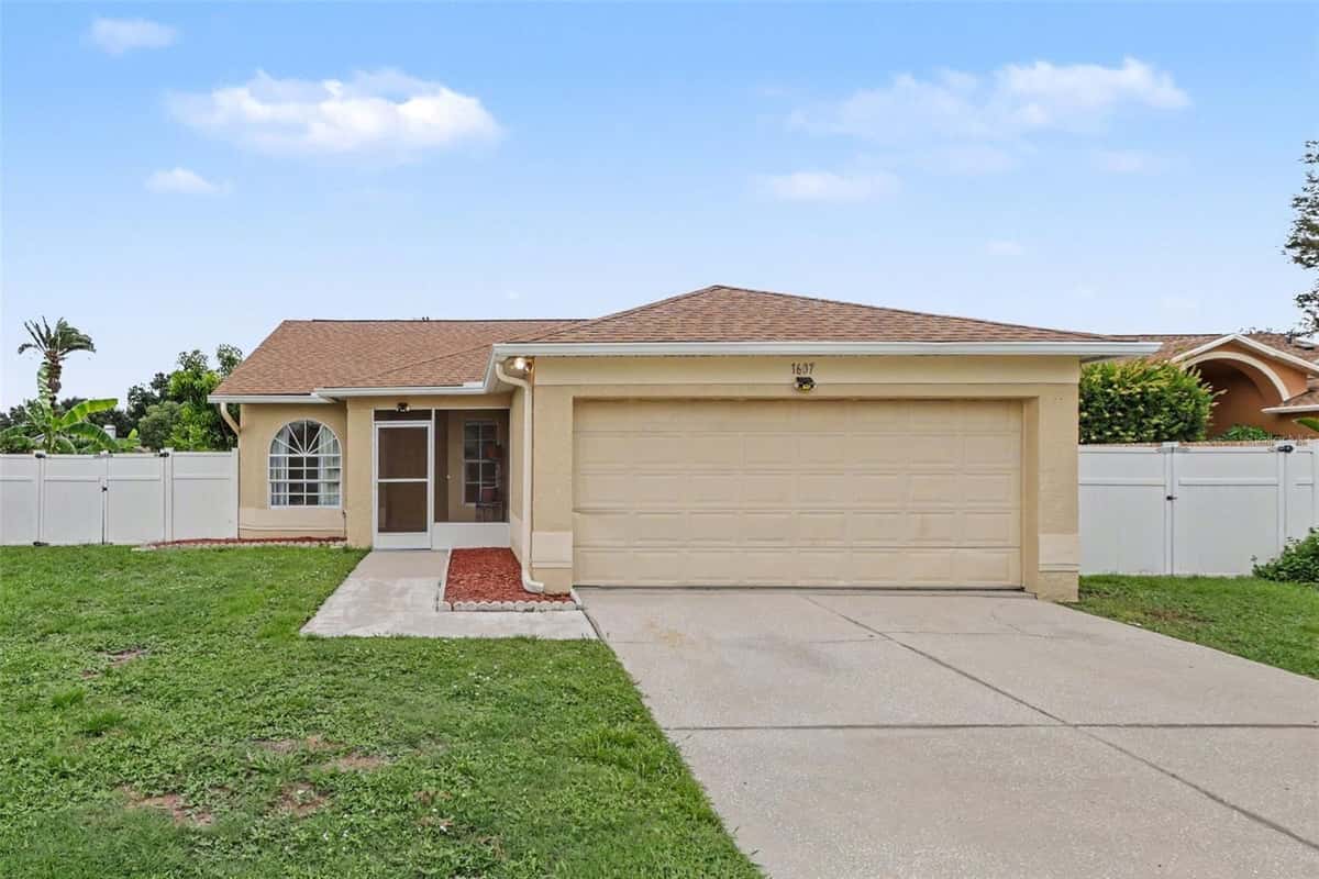 1607 WIDELAKE COURT