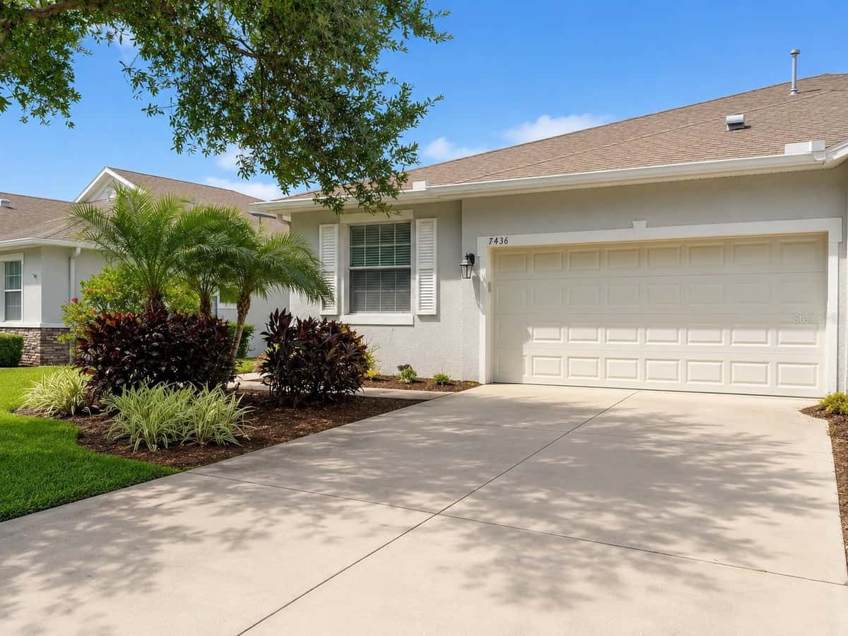 7436 SURREY PINES DRIVE