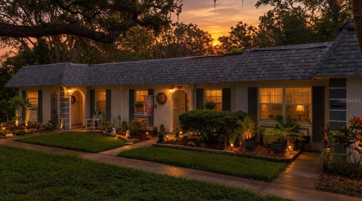 4252 SHELDON PLACE