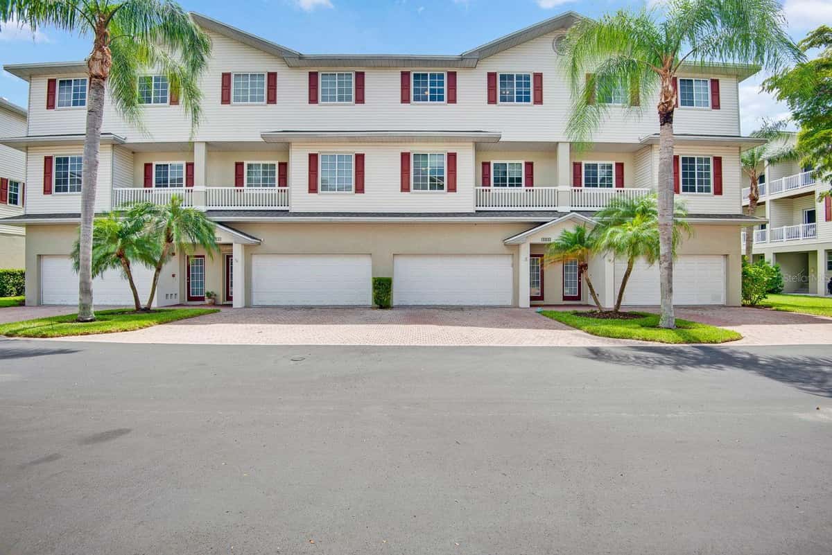 1014 34TH DRIVE
