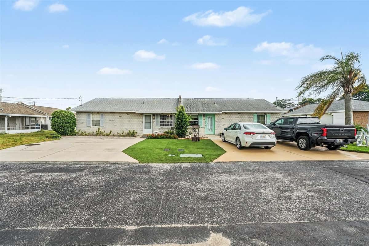 1413 THOUSAND ROSES DRIVE
