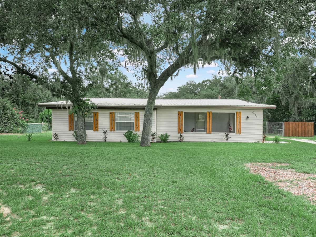 2935 SILVER SPUR LOOP