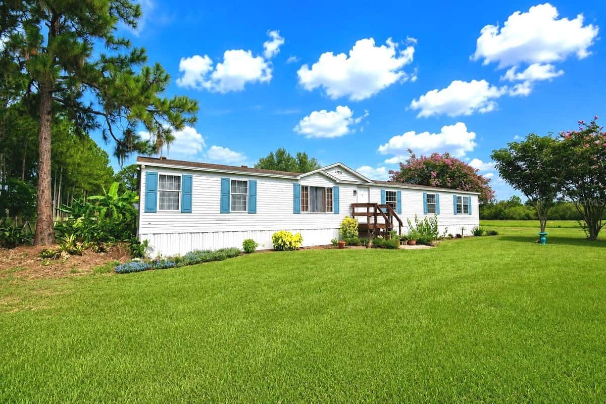 1750 FROSTPROOF ROAD