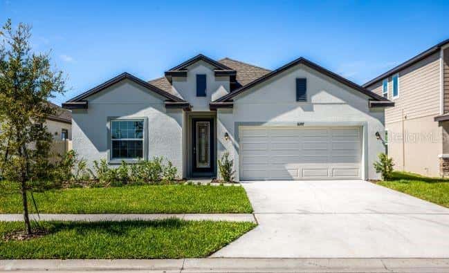 8646 OAKSTONE CIRCLE