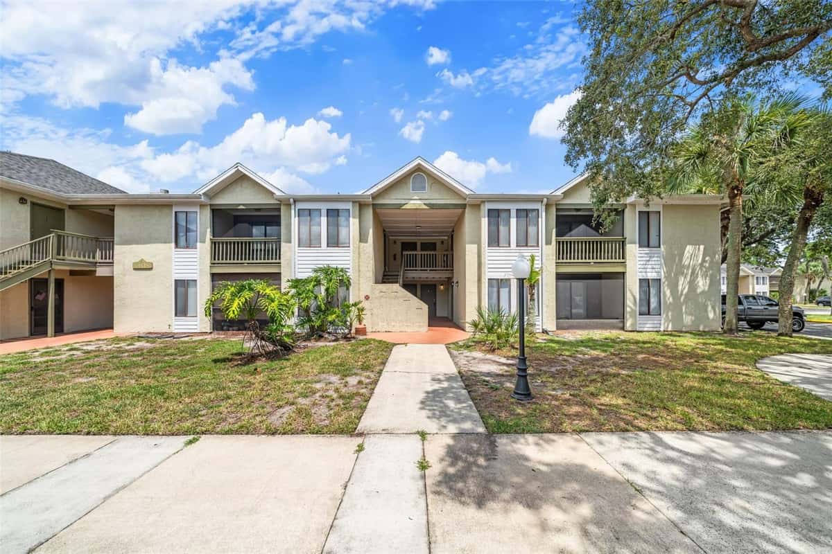 3545 SABLE PALM LANE