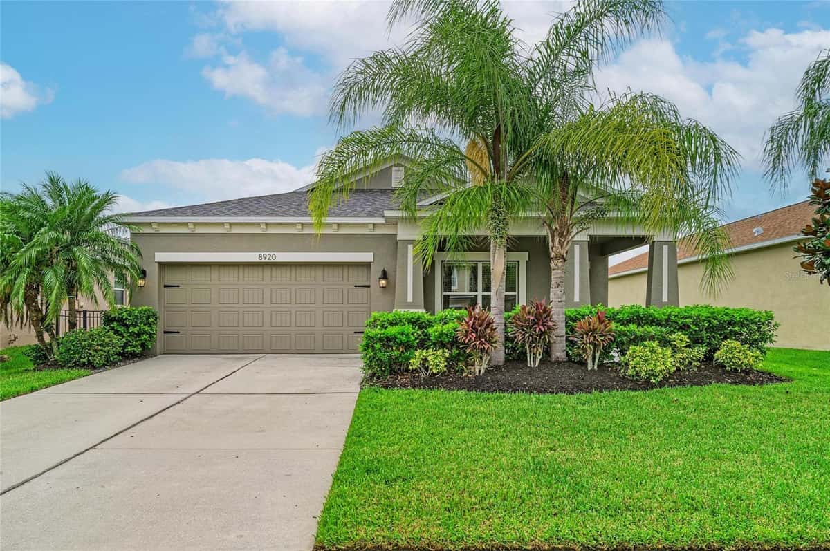 8920 39TH STREET CIRCLE
