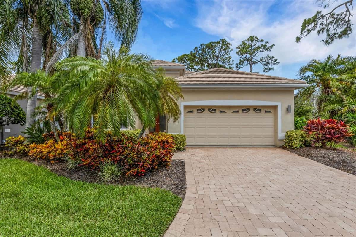 299 TURQUOISE LANE