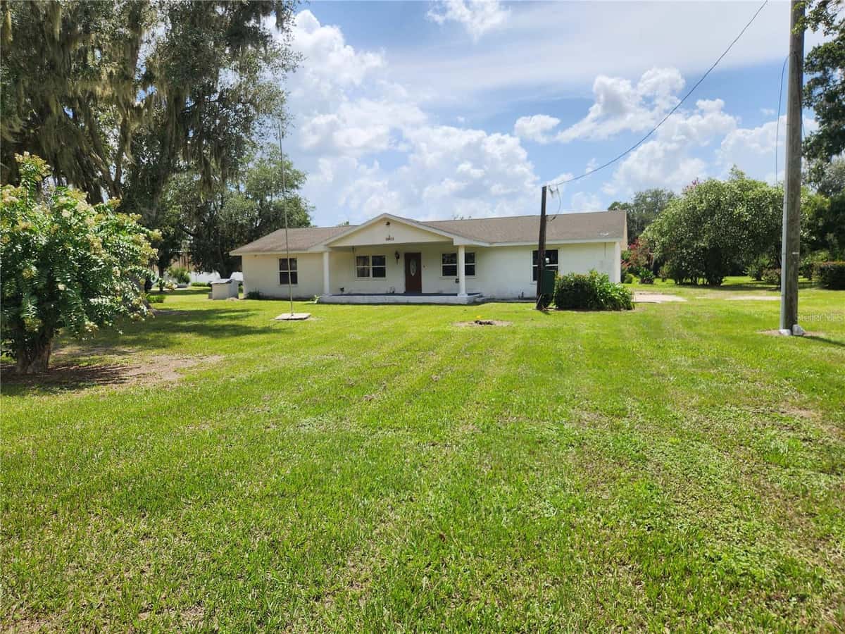 3903 POWERLINE ROAD