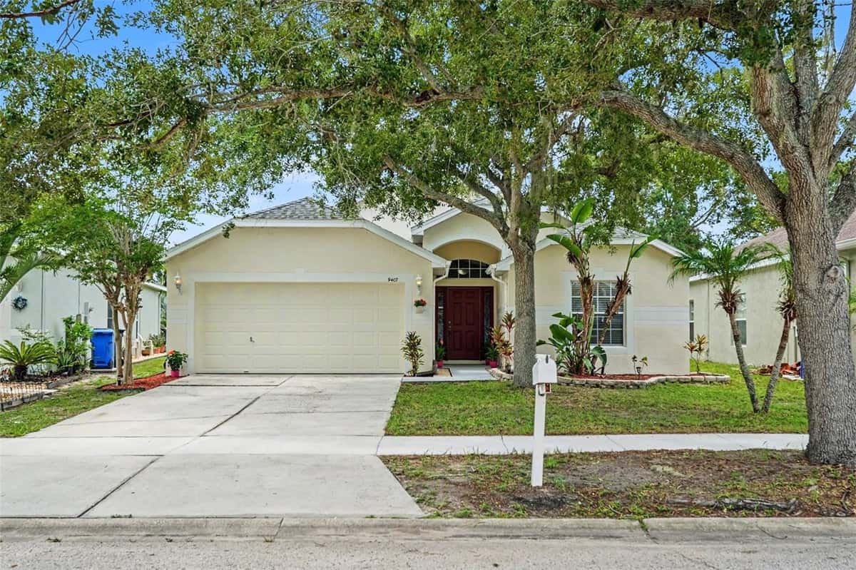9407 CYPRESS HARBOR DRIVE