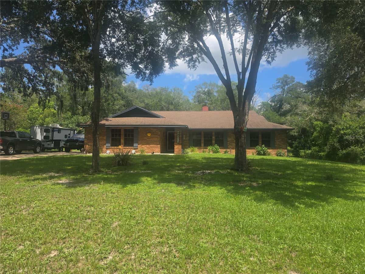 2417 OAK PARK DRIVE