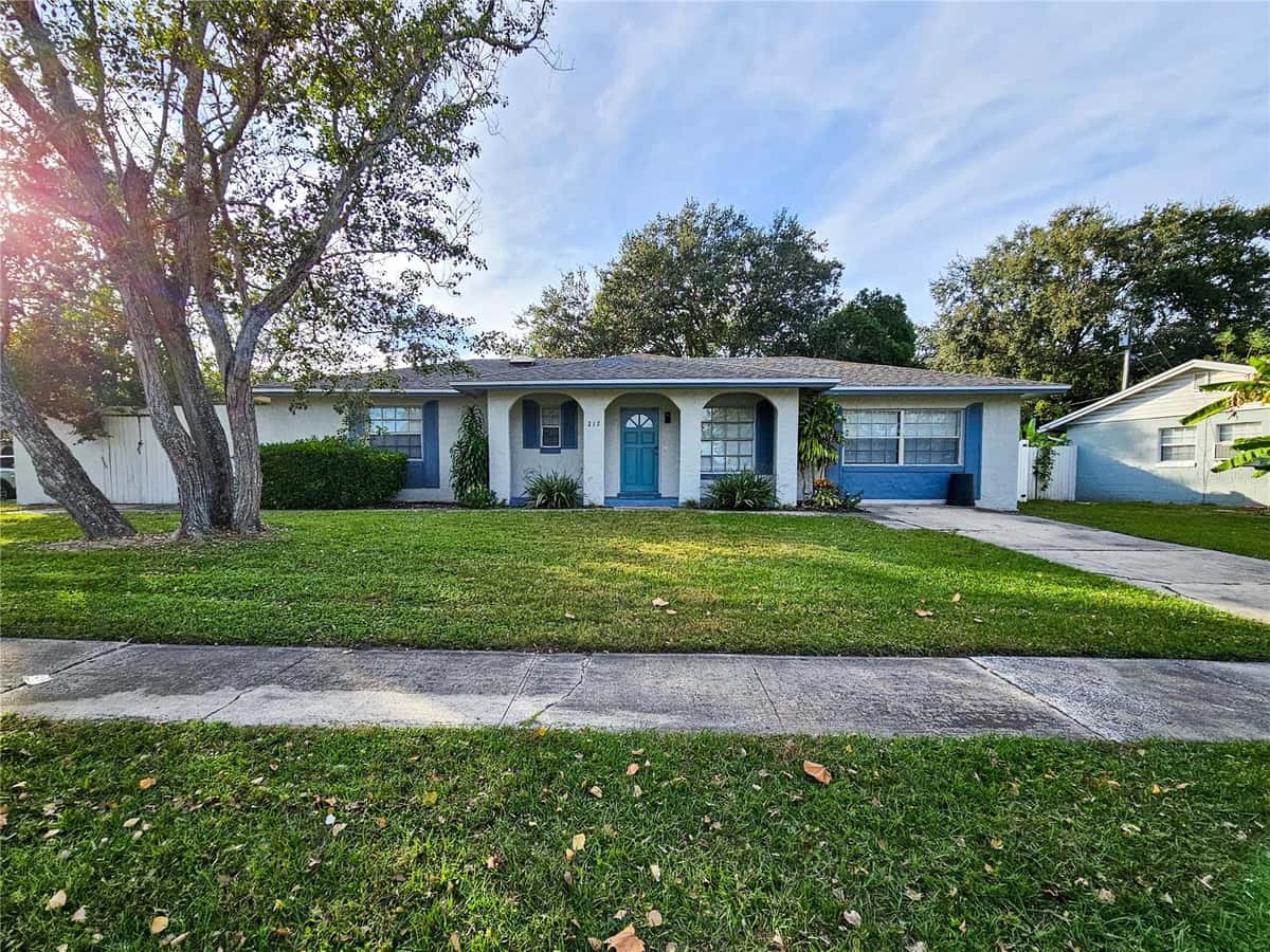 212 CORTEZ AVENUE