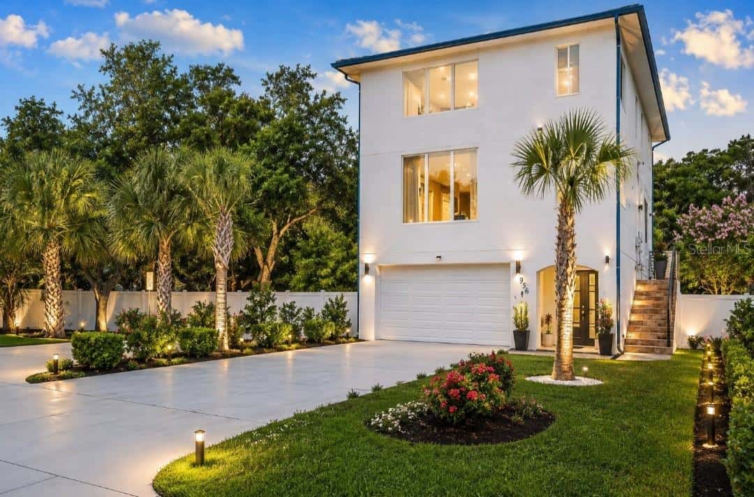 1956 CEDAR DRIVE