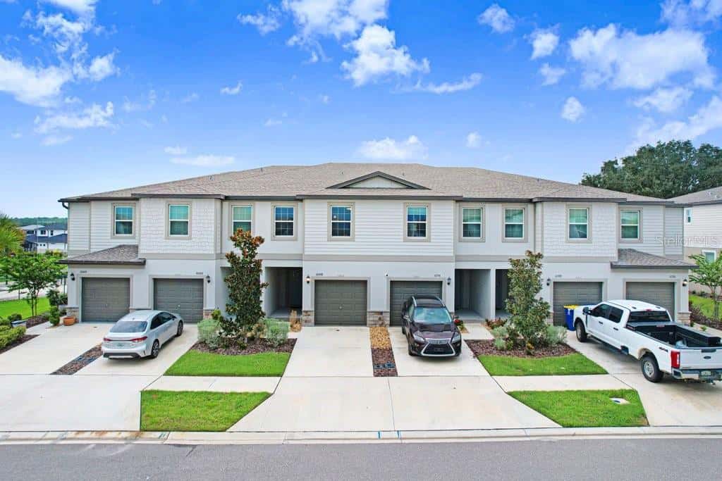 10398 TRUMPET HONEYSUCKLE WAY