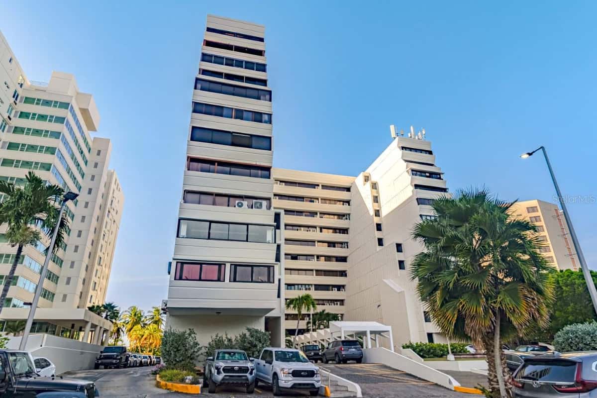 7185 COND. MAR DE ISLA VERDE