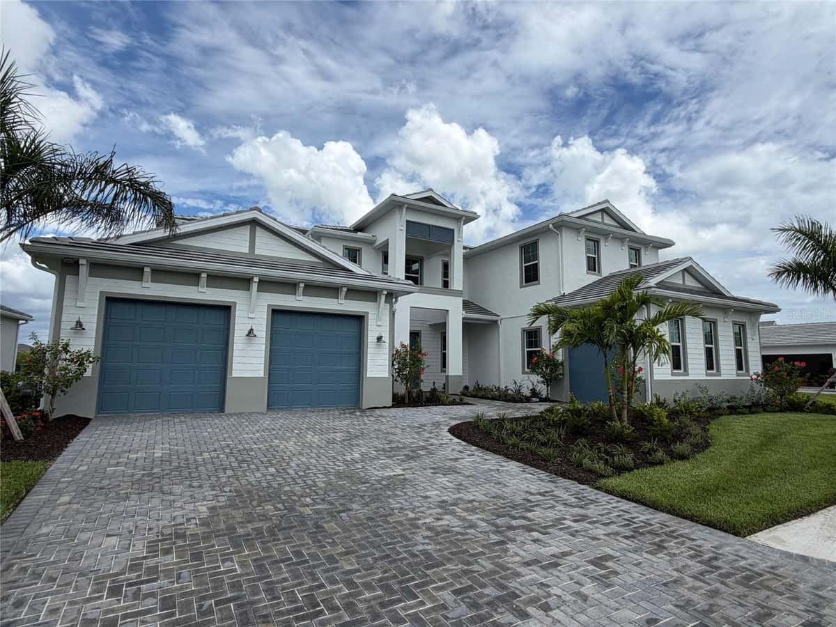 8041 NEVIS RUN