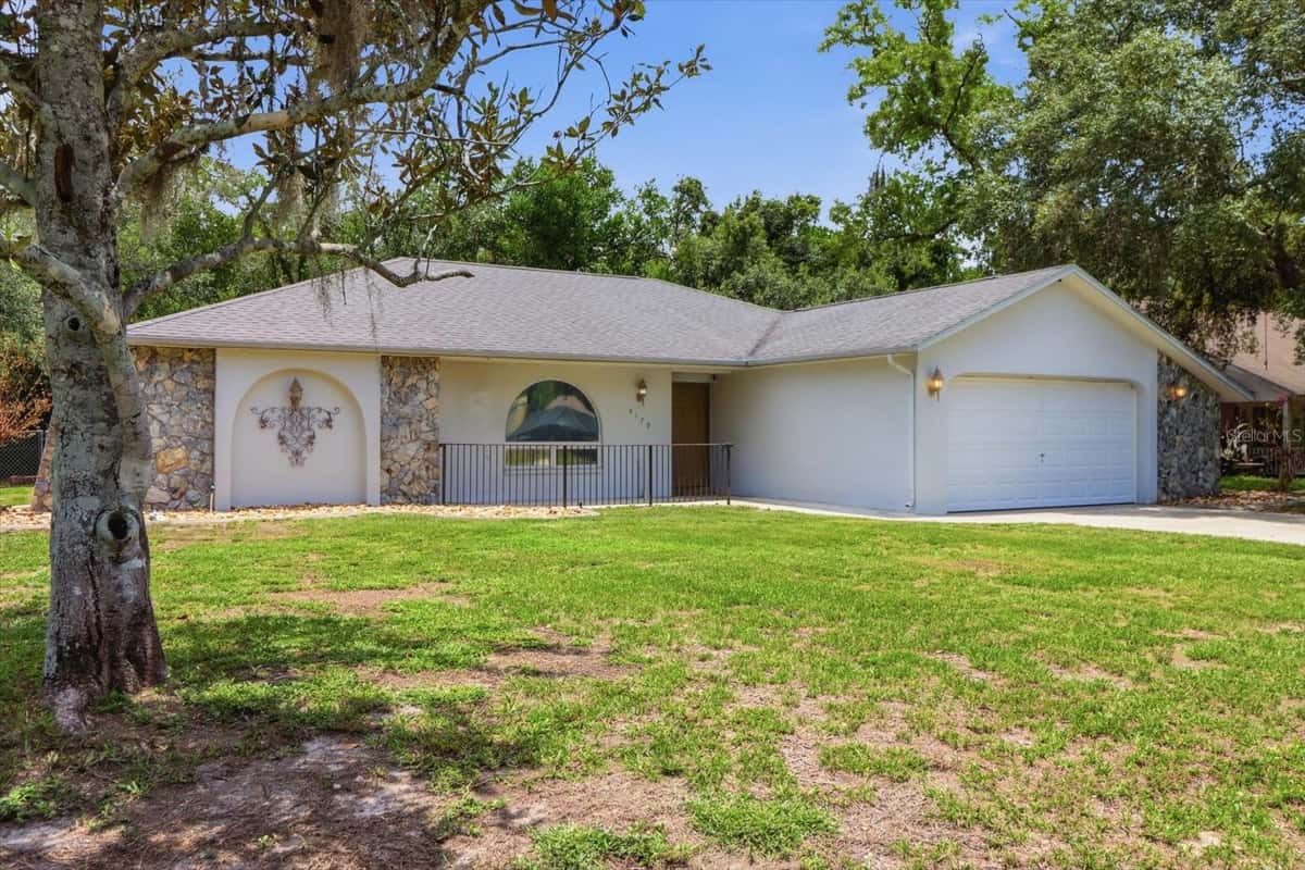 4179 WINDING OAKS DRIVE