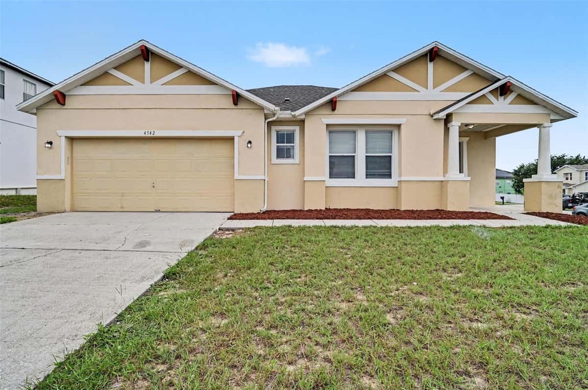 4542 GALLBERRY COURT