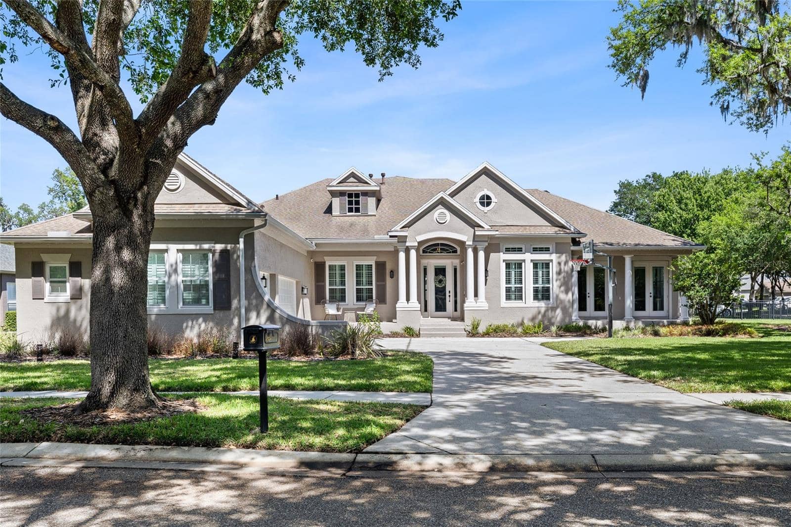 5823 TERNCREST DRIVE
