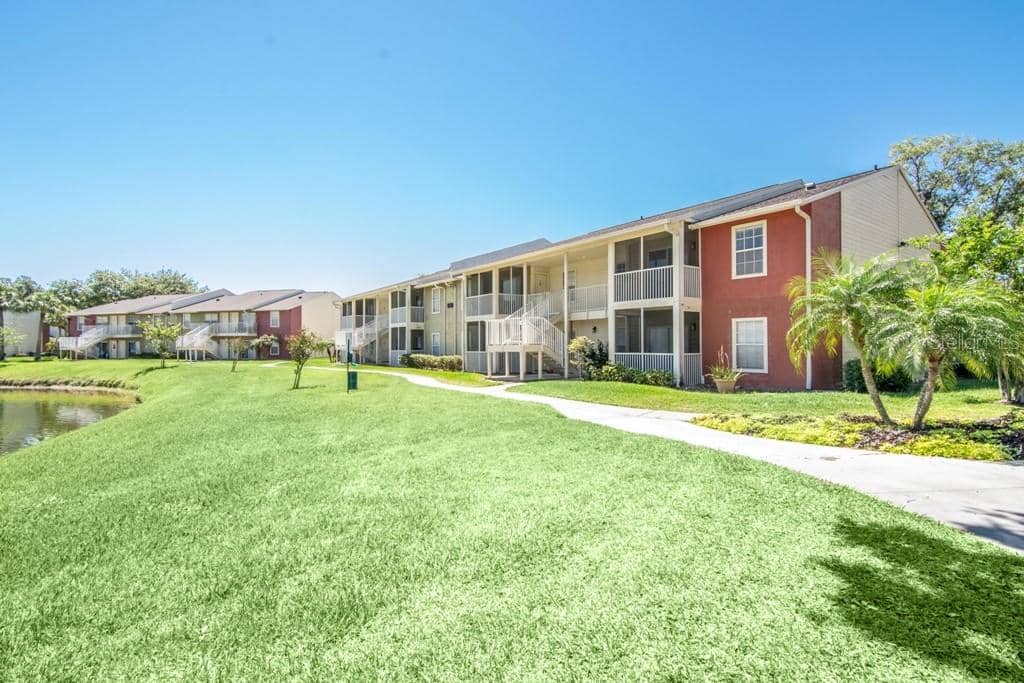 214 LAKE PARSONS GREEN