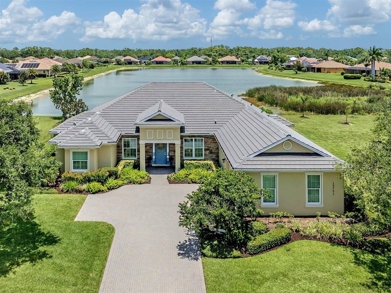 19751 COBBLESTONE CIRCLE