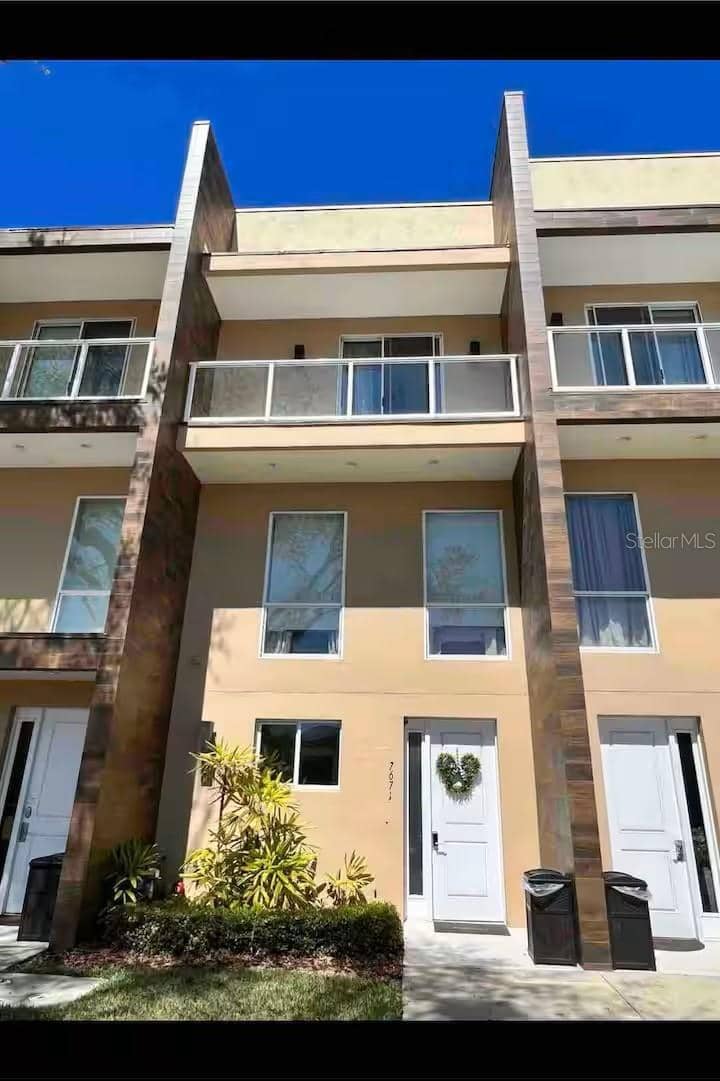 7671 RECIFE DRIVE