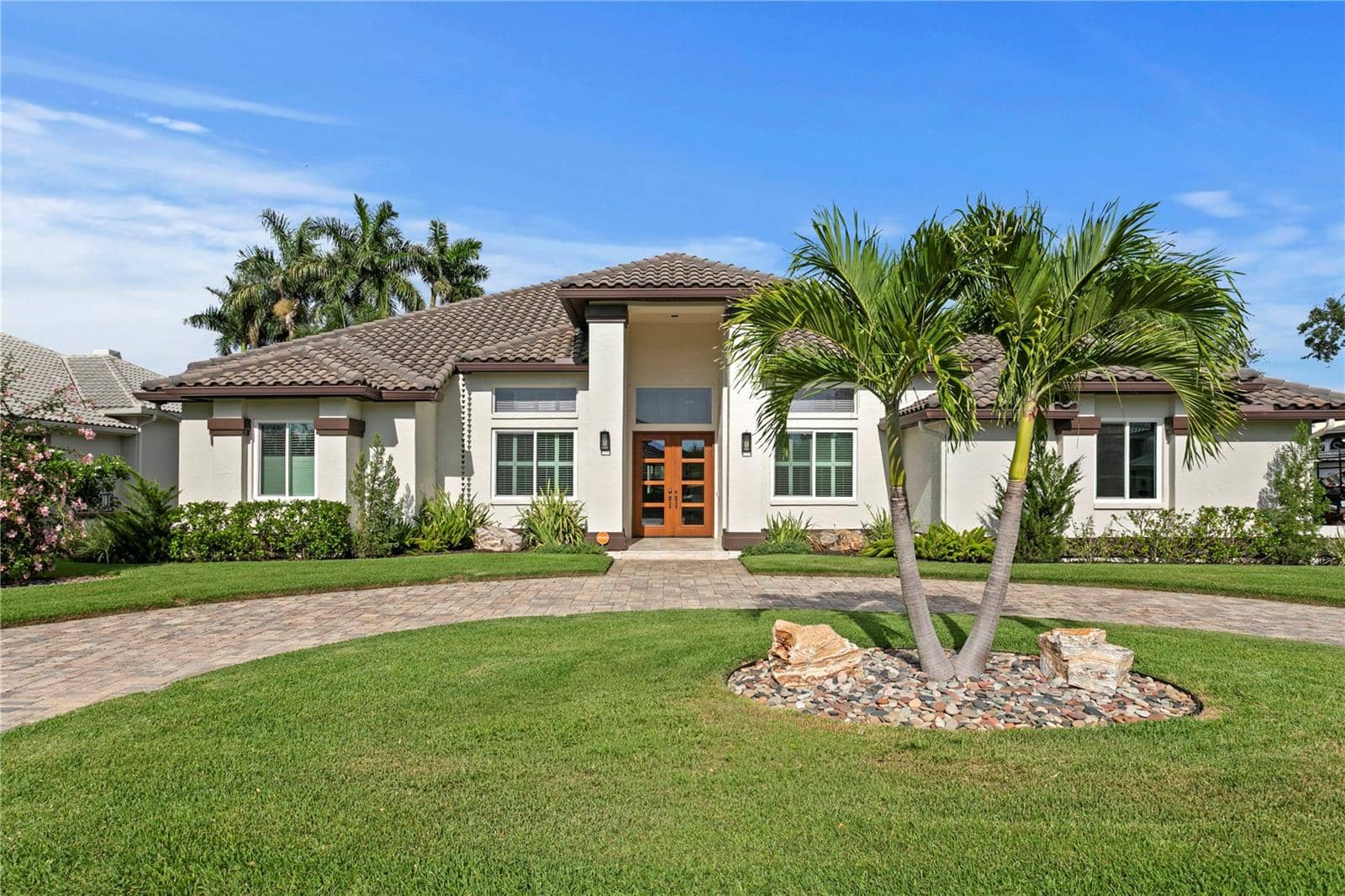 1230 DARLINGTON OAK CIRCLE