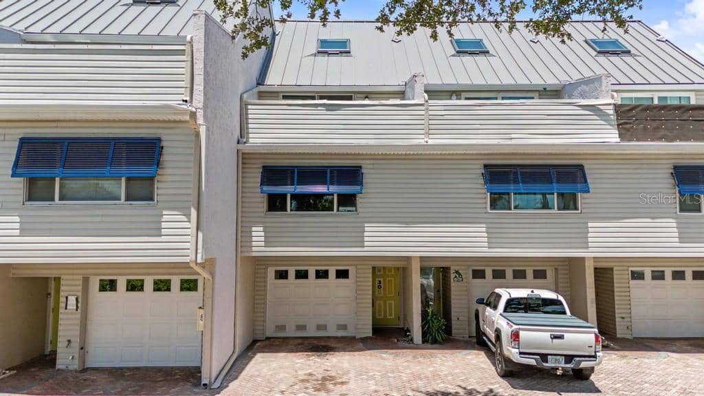 1375 PINELLAS BAYWAY