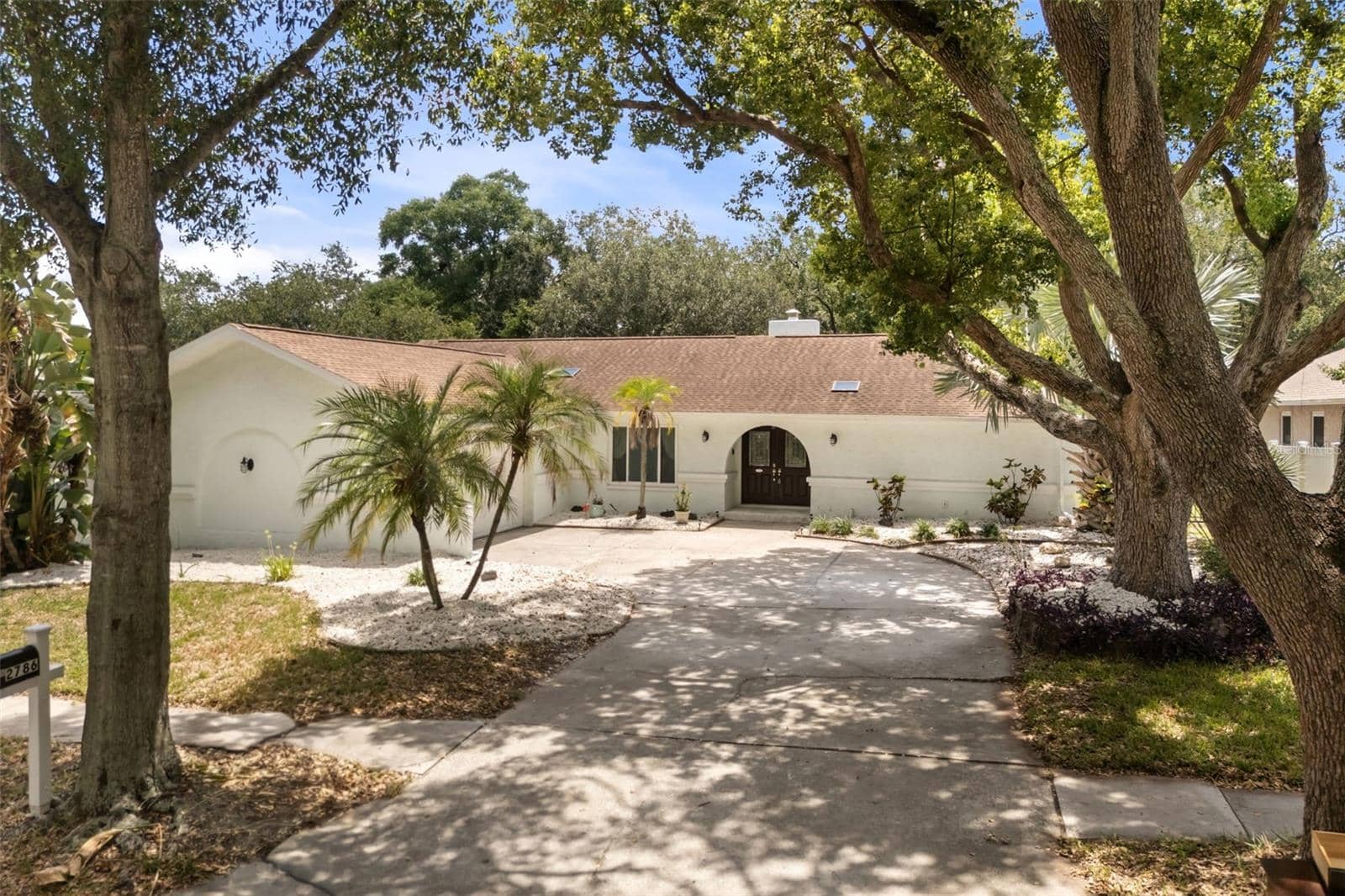 2786 VALENCIA LANE